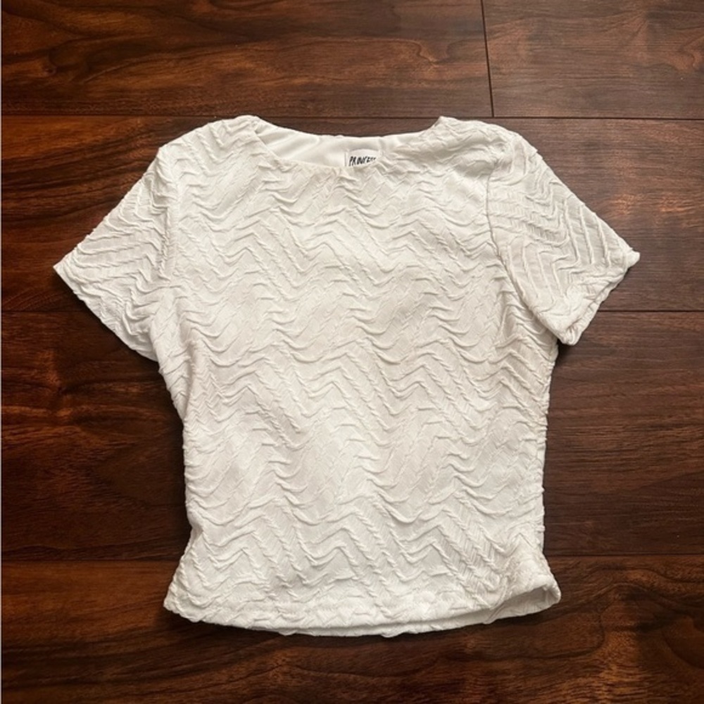 Princess Polly white‎ cropped shirt - subtle pattern - size 0